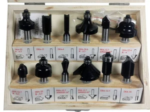 WOODEN MILLER SET 12 PIECES. 8MM