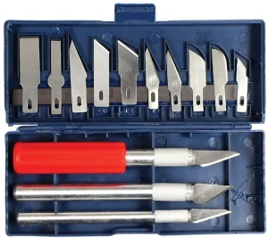 SCALPEL AND BLADES SET 13 PCS.