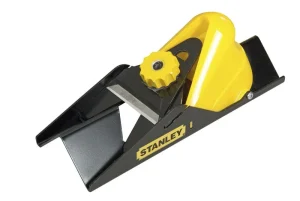 EDGE TRIMMER FOR CHIPBOARD